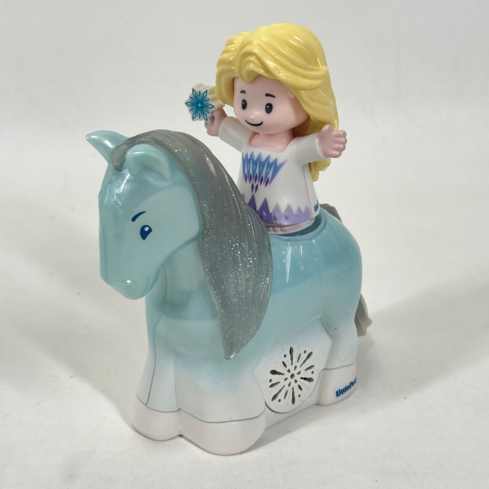 Fisher-Price Little People Disney Frozen Elsa and Light-Up Nokk Horse GXW03